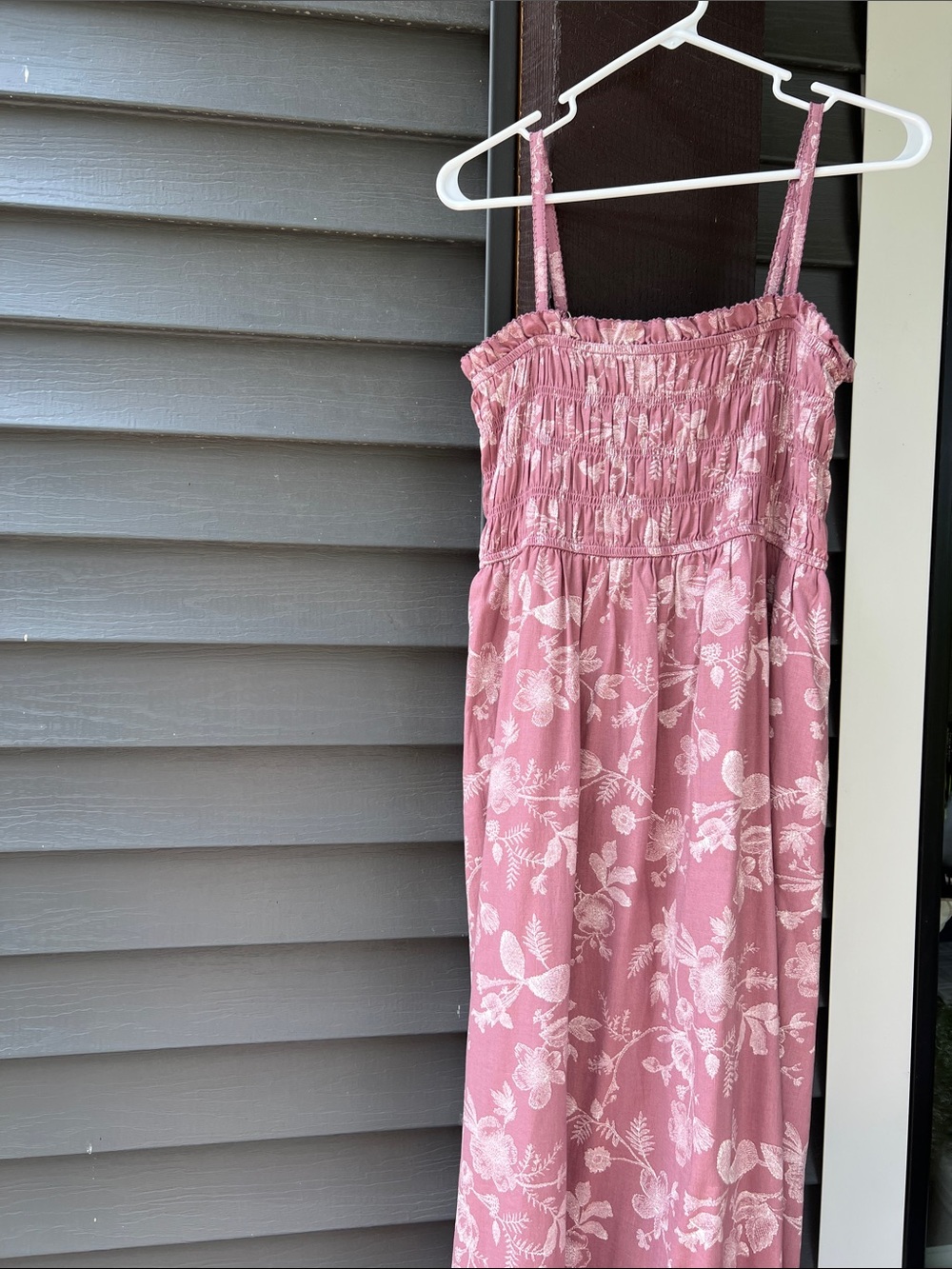 Women’s Mauve Floral Smocked Sundress